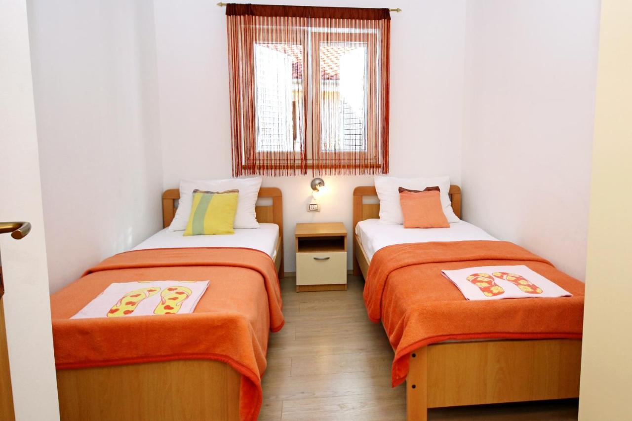 Apartments By The Sea Zaboric, Sibenik - 468 Ngoại thất bức ảnh